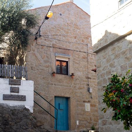 Casa Do Guardado Villa มอนซานโต ภายนอก รูปภาพ