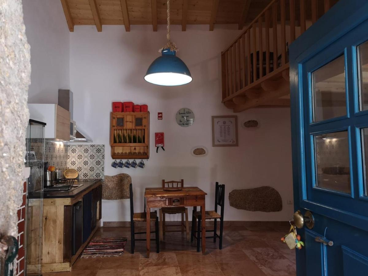 Casa Do Guardado Villa มอนซานโต ภายนอก รูปภาพ