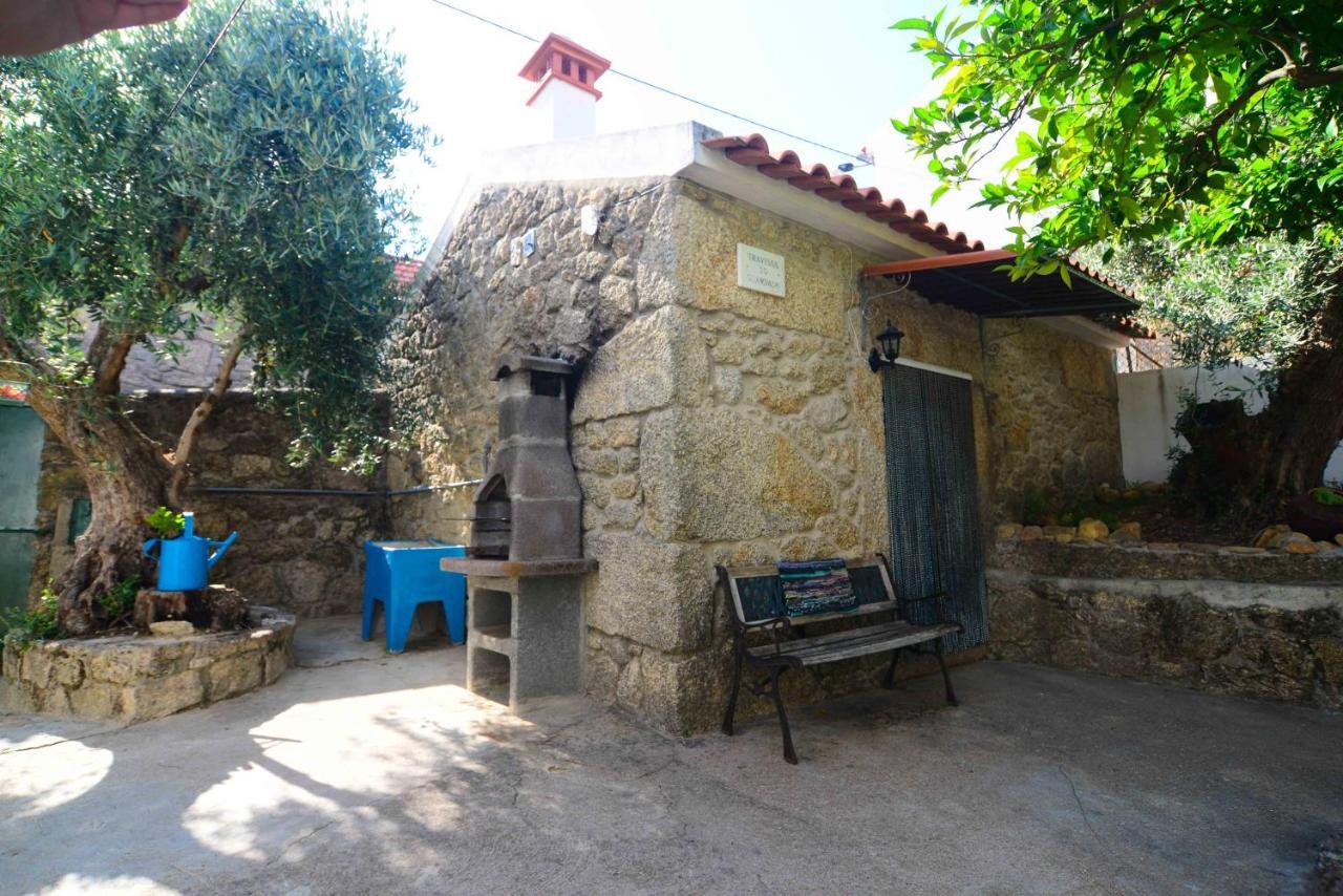 Casa Do Guardado Villa มอนซานโต ภายนอก รูปภาพ