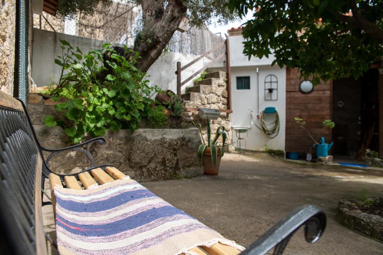Casa Do Guardado Villa มอนซานโต ภายนอก รูปภาพ