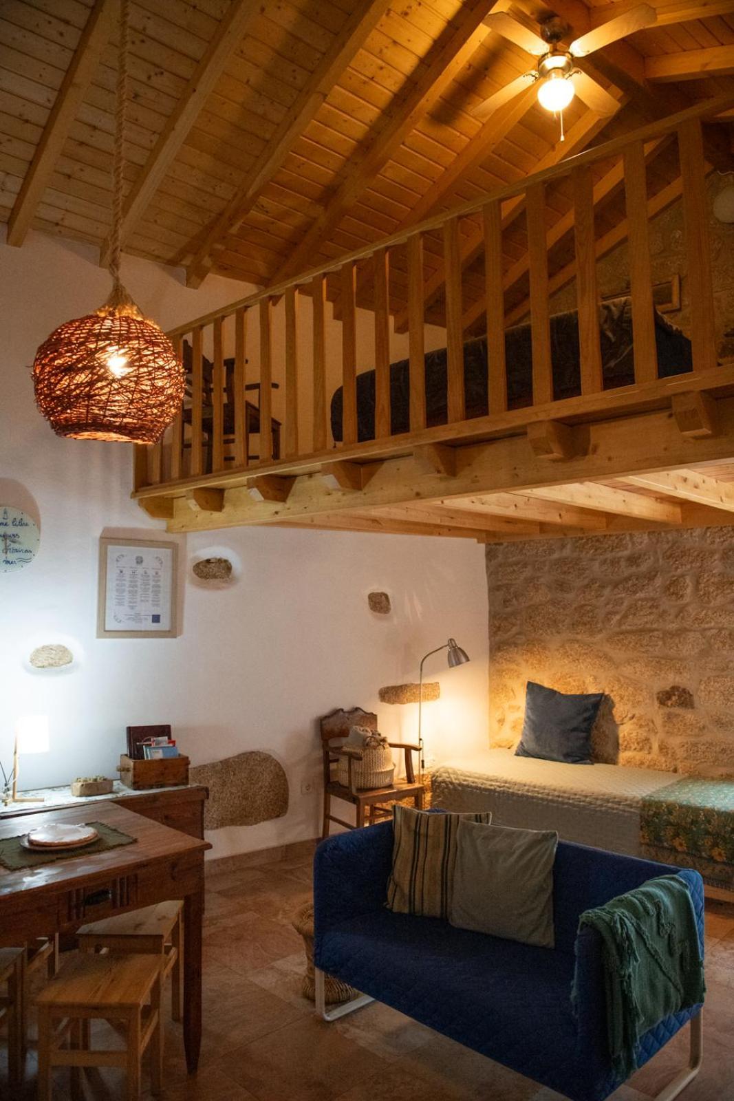 Casa Do Guardado Villa มอนซานโต ภายนอก รูปภาพ